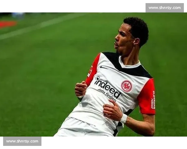 曼联加速求购埃基蒂克 法兰克福 1 亿欧要价成最大障碍